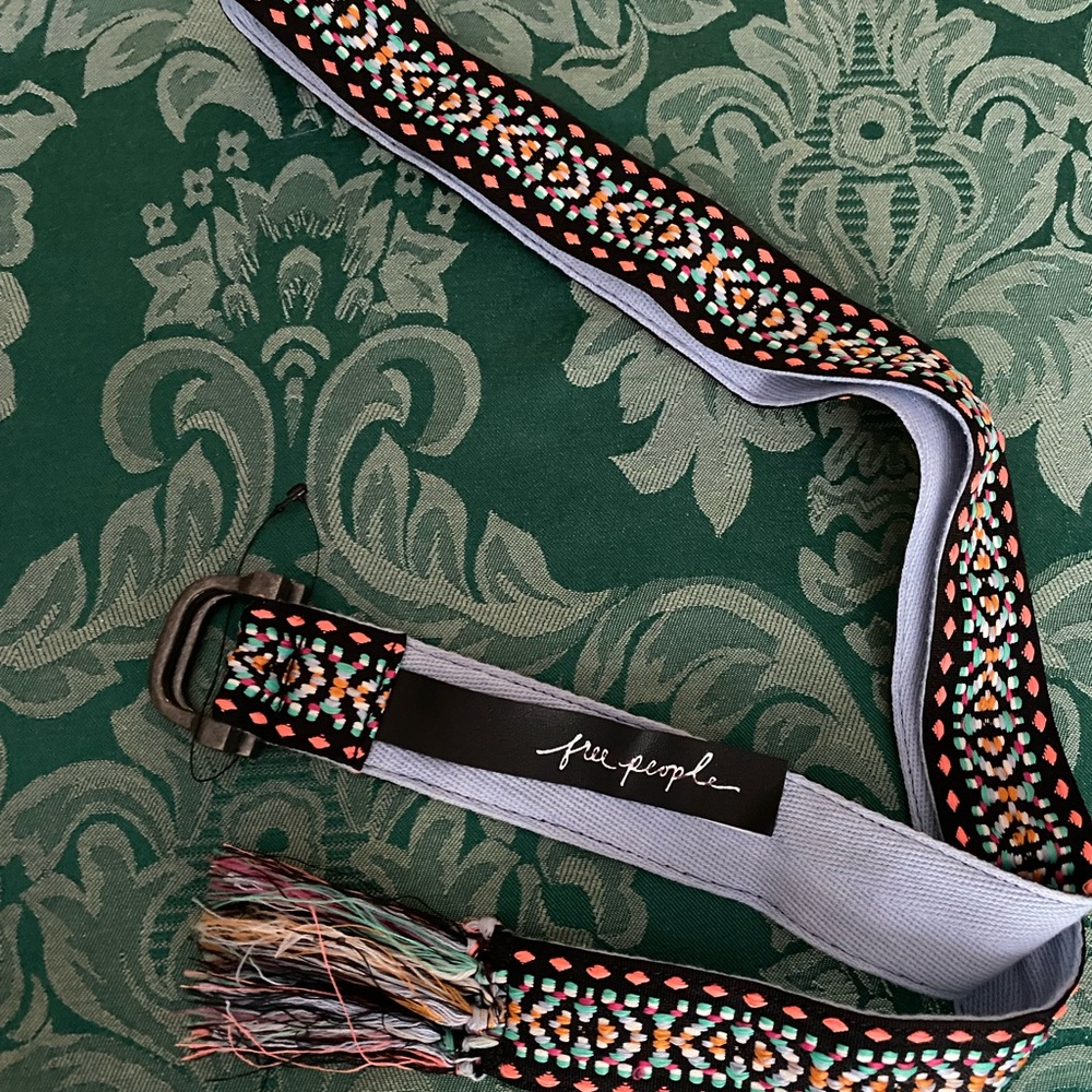 New without tags Free People
Caravan Textile Wrap Belt One size 
Fringe ends - Picture 8 of 9